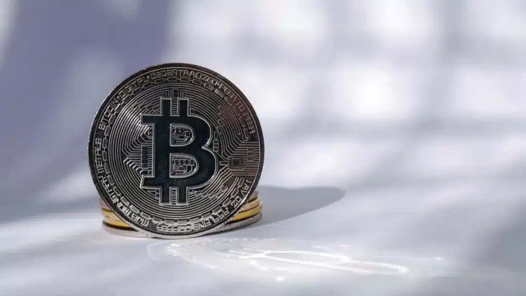 BTC Weekly Chart Signals Carnage as Bitcoin Bulls Fail to Defend $94.4k Support