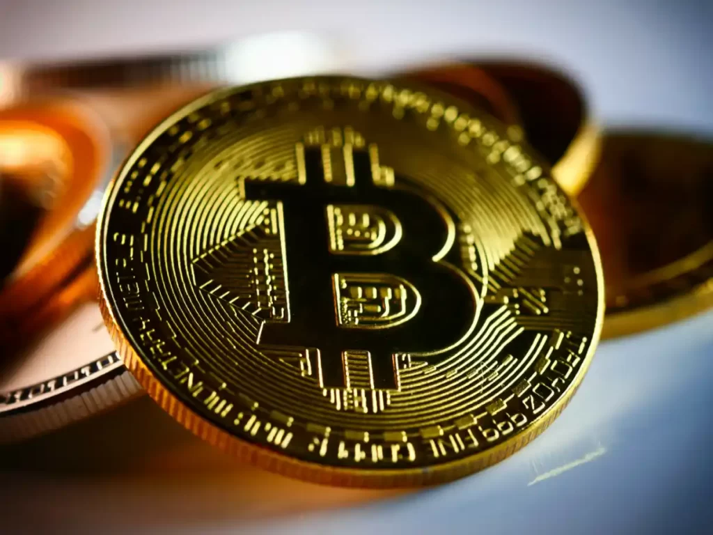 Bitcoin’s Week Begins Below Key Levels as Market Awaits Direction