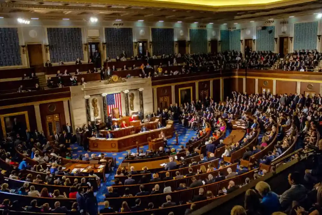 Pro-Crypto Senator Meets Fed Chair Pick to Discuss Digital Assets