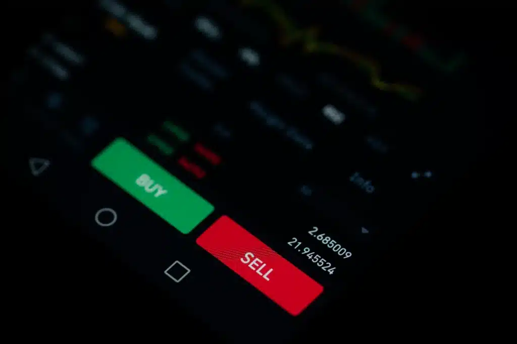 2 Cryptocurrencies to Buy in April