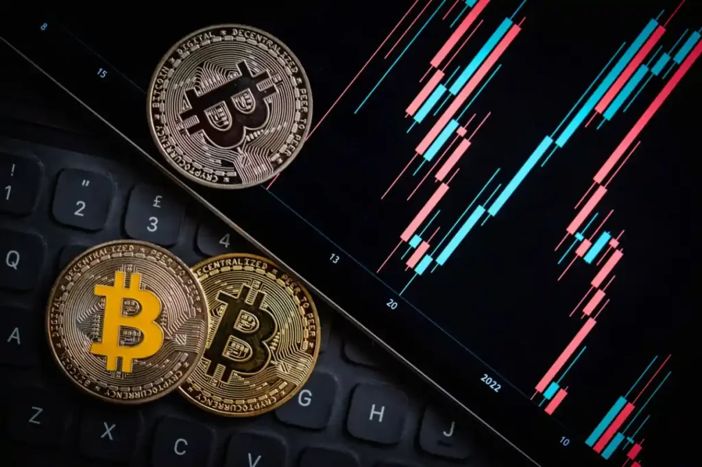 Oil Loses $100 Grip — Will Bitcoin Benefit From the Shift?