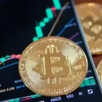 Bitcoin Retail Deposits Surge as Whale Behavior Signals a Growing Market Divide